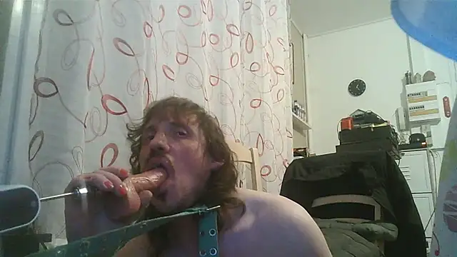 cyril020202 online show from 04-02-26, 09:23