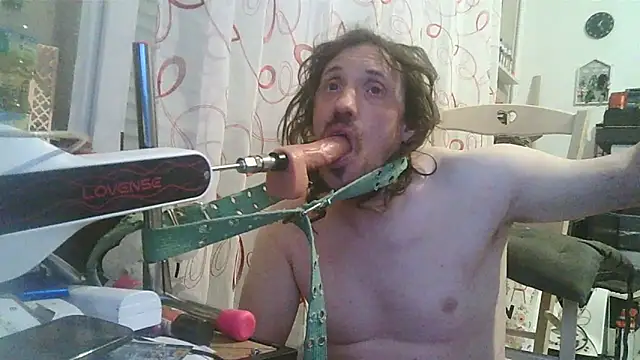 cyril020202 online show from 04-11-26, 11:20