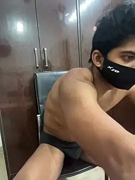 Snapshot of John_desihunk chatting on 12-29-24, 03:03 John desihunk online show from 12-29-24, 03:03