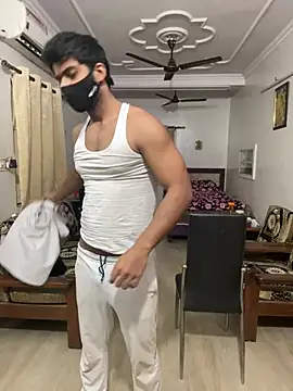 Snapshot of John_desihunk chatting on 12-30-24, 07:00 John desihunk online show from 12-30-24, 07:00