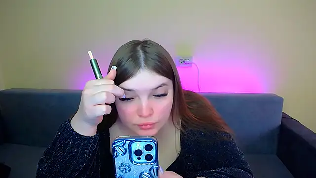 Snapshot of Emaaa_ua chatting on 02-07-25, 11:12 Emaaa ua online show from 02-07-25, 11:12