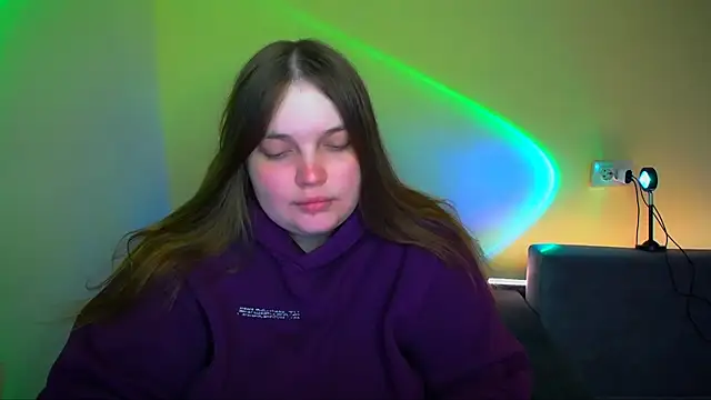 Snapshot of Emaaa_ua chatting on 09-29-25, 05:01 Emaaa ua online show from 09-29-25, 05:01