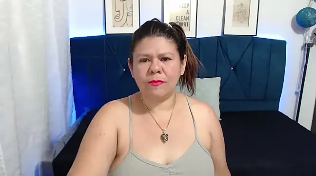Snapshot of NATHYHOTT chatting on 12-02-24, 04:42 NATHYHOTT online show from 12-02-24, 04:42