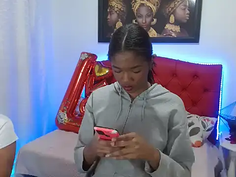 Snapshot of NATHYHOTT chatting on 02-15-25, 01:38 NATHYHOTT online show from 02-15-25, 01:38