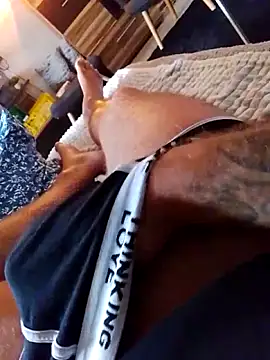 Niceblueeyes081288 online show from 04-19-26, 02:05