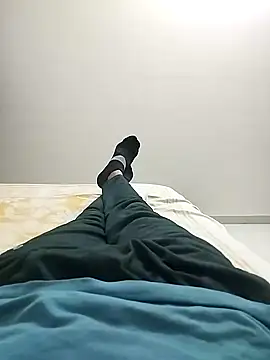 Snapshot of devilisinside9 chatting on 12-23-24, 05:43 devilisinside9 online show from 12-23-24, 05:43