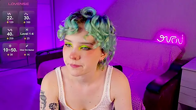 School Love online show from 01-15-25, 01:09