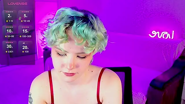 School Love online show from 01-29-25, 04:08