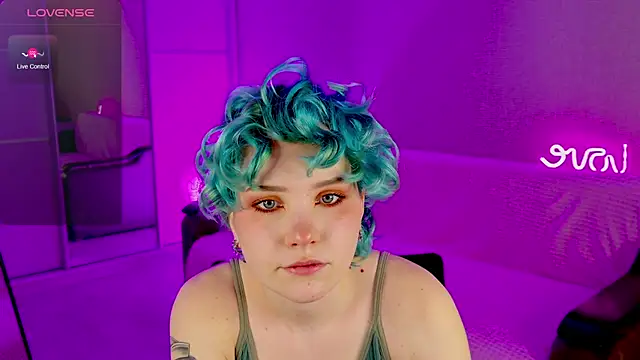 School Love online show from 02-09-25, 01:03