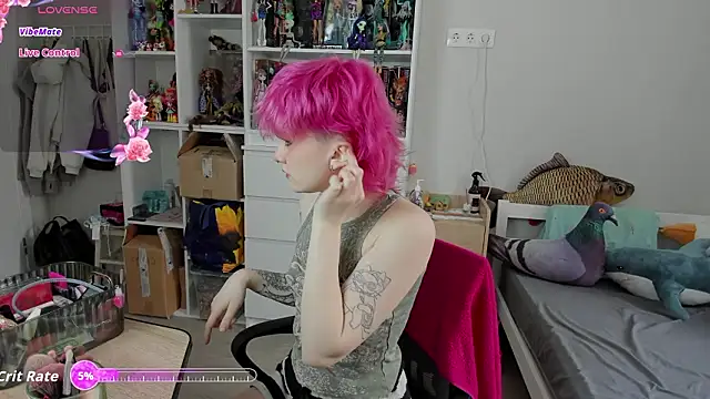 School Love online show from 02-20-26, 07:10