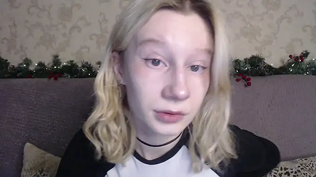 EnigmaSee online show from 12-23-25, 01:58