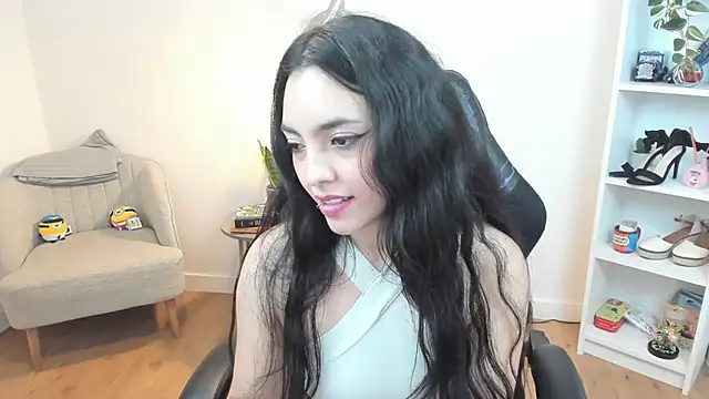  BellaEvans  online show from 01-28-25, 08:57