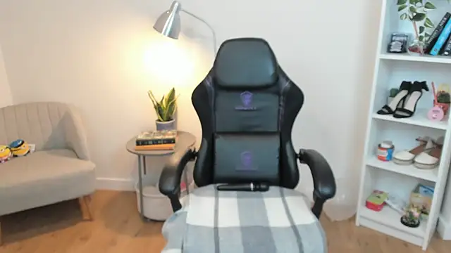  BellaEvans  online show from 02-18-25, 08:49