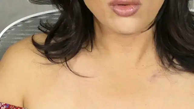 Snapshot of xprettysmilex chatting on 11-26-25, 09:05 xprettysmilex online show from 11-26-25, 09:05