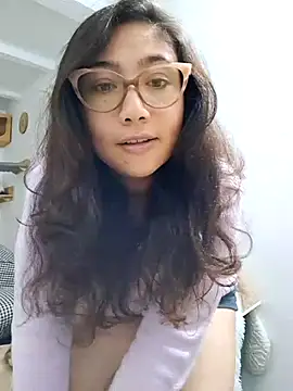 Mia Ruiz online show from 02-19-25, 03:39