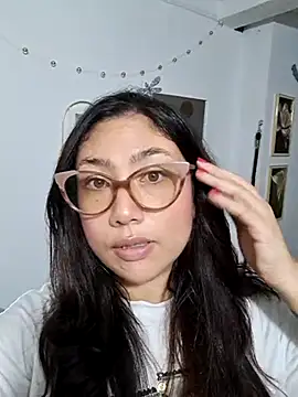 Mia Ruiz online show from 02-21-25, 01:44