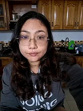 Mia Ruiz online show from 10-20-25, 02:01