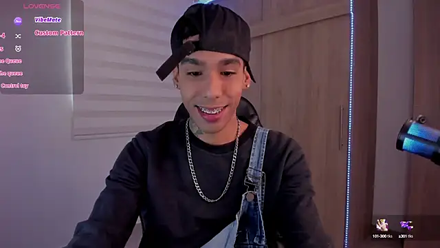 aldrinwhite online show from 01-22-25, 02:56