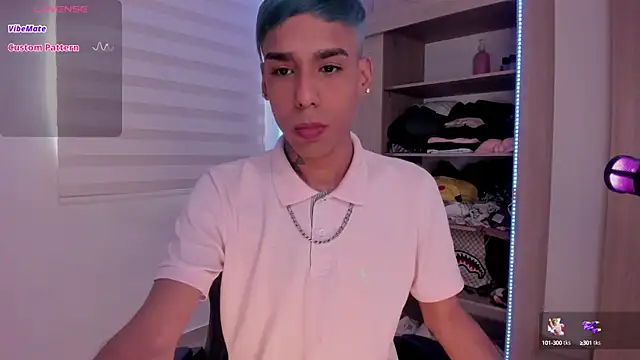 aldrinwhite online show from 02-25-25, 03:27