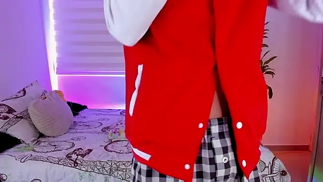 aldrinwhite online show from 10-05-25, 06:17