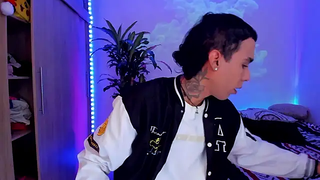 aldrinwhite online show from 01-07-26, 03:47