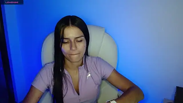 Snapshot of cloe_fox chatting on 03-20-25, 12:19 cloe fox online show from 03-20-25, 12:19