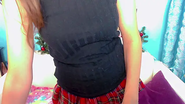 LindaaLu online show from 01-15-25, 04:36