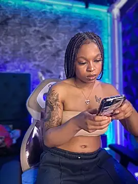 Melany Williams online show from 10-23-25, 01:10