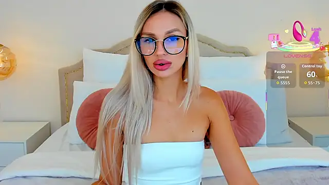 MissLoou online show from 09-11-25, 05:07