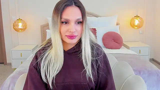 MissLoou online show from 02-03-26, 06:11