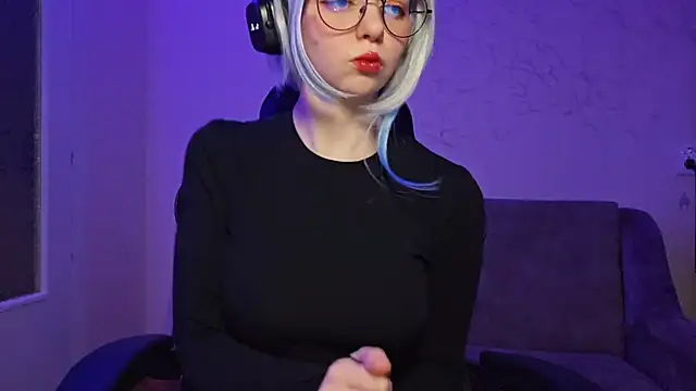 Snapshot of DanaWard chatting on 02-17-25, 09:30 DanaWard online show from 02-17-25, 09:30