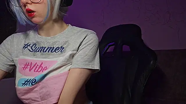 Snapshot of DanaWard chatting on 02-18-25, 09:53 DanaWard online show from 02-18-25, 09:53