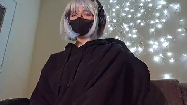 Snapshot of DanaWard chatting on 09-10-25, 09:48 DanaWard online show from 09-10-25, 09:48