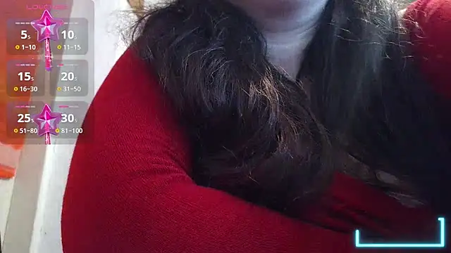 Snapshot of Cora_Maro chatting on 06-14-26, 08:27 Cora Maro online show from 06-14-26, 08:27