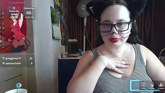 Snapshot of Cora_Maro chatting on 07-10-26, 01:03 Cora Maro online show from 07-10-26, 01:03