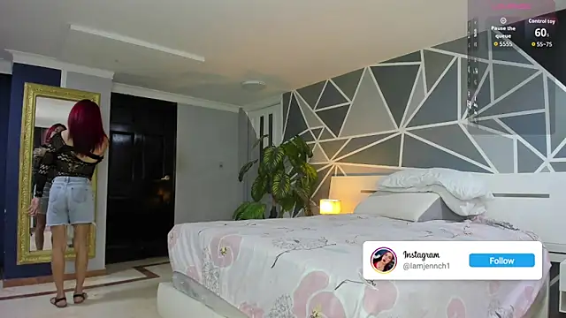 charolbruce 1 online show from 10-17-25, 12:08