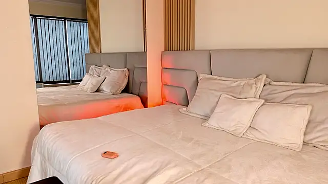 Snapshot of Zoe_Benson chatting on 03-16-26, 12:31 Zoe Benson online show from 03-16-26, 12:31