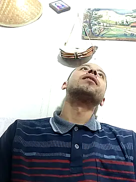 Snapshot of Mich_Stev9524 chatting on 11-29-25, 10:35 Mich Stev9524 online show from 11-29-25, 10:35