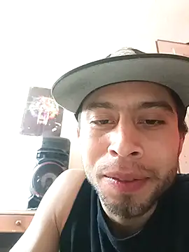 Snapshot of Mich_Stev9524 chatting on 02-04-26, 09:09 Mich Stev9524 online show from 02-04-26, 09:09