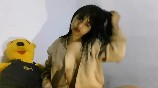 DakotaHoland online show from 04-18-26, 01:42