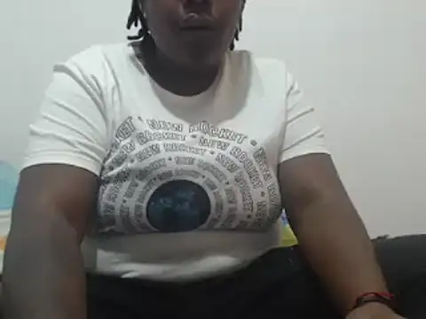 Snapshot of KabraBer chatting on 01-06-25, 12:05 KabraBer online show from 01-06-25, 12:05