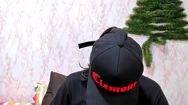 BarbieHotLaura online show from 01-09-25, 08:22