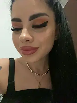 Snapshot of Ameliablack_1 chatting on 12-22-24, 02:06 Ameliablack 1 online show from 12-22-24, 02:06