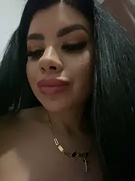 Snapshot of Ameliablack_1 chatting on 02-06-25, 02:11 Ameliablack 1 online show from 02-06-25, 02:11