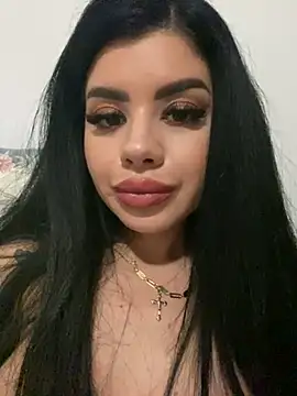 Snapshot of Ameliablack_1 chatting on 02-11-25, 11:33 Ameliablack 1 online show from 02-11-25, 11:33