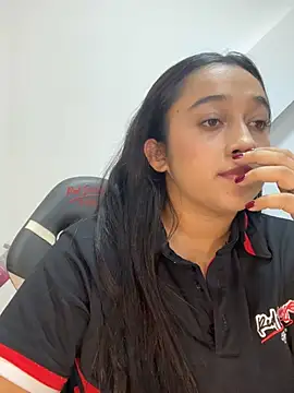 Snapshot of cata_megan chatting on 01-07-25, 05:12 cata megan online show from 01-07-25, 05:12