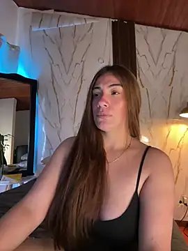 Snapshot of emmily_d chatting on 07-27-26, 06:37 emmily d online show from 07-27-26, 06:37