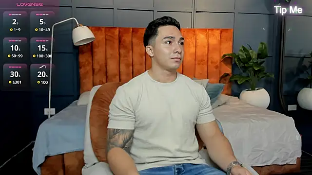 Ryan Hunt online show from 02-01-25, 01:09