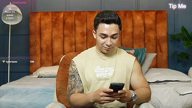 Ryan Hunt online show from 03-12-25, 02:45