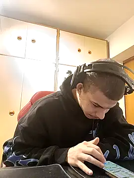 BigDickEnrg7195 online show from 02-05-25, 10:22